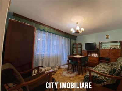 Apartament 3 camere, S 64 mp + balcon, decomandat, Manastur. de vanzare