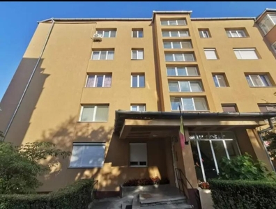 Apartament 3 camere- zona Centrala str. Averescu