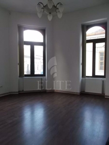 Apartament 4 camere in zona Memorandumului