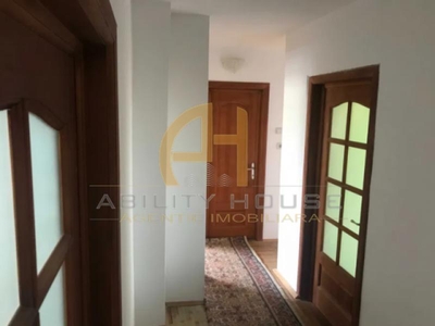 Apartament 4 camere, zona Pietonalul Transilvaniei, Botosani