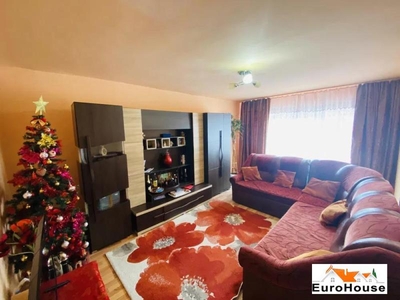 Apartament cu 3 camere de vanzare in Alba Iulia