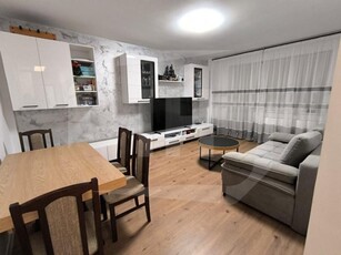 Apartament 2 camere bloc nou, zona Fabrica de Sport