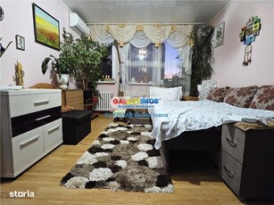 Apartament 3 camere de vanzare Crangasi