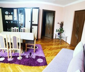 Apartament 3 Camere In Zona Calea Floresti