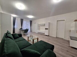 Apartament cu 2 camere, 52 mp, parcare, zona Razoare