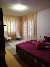 Apartament cu 3 camere de vanzare, Floresti