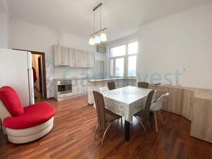 Apartament cu 3 camere la casa de inchiriat, zona ultracentrala, Oradea, Bihor