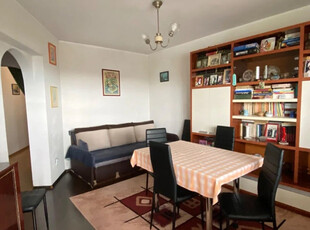 Apartament cu 4 camere in Micro 39