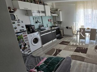 Apartament de 2 camere, 40 mp, parcare, zona LIDL!