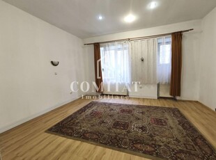 Apartament de vanzare | 3 camere | Centru | Casa Racovita