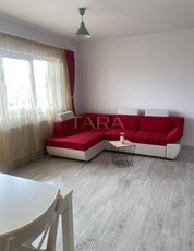 Apartament de vinzare cu 4 camere in Floresti