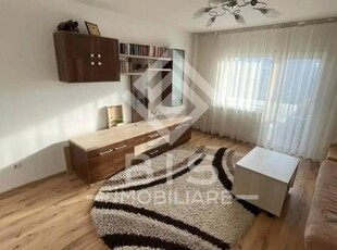 Apartament decomandat etaj 3