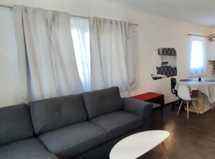 Apartament spatios 57 mp, mobilat modern, zona Eroilor