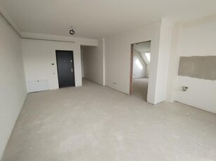 Apartament unic de vanzare, 3 camere, terasa acoperita, Zona Cetatii