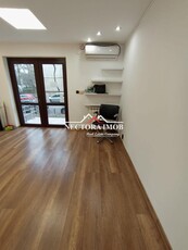 Spatiu comercial Zona DECEBAL, 35 mp construit, 2 camere,ideal salon