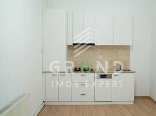 SPATIU DE BIROURI, RENOVAT, PARCARE, zona Centru/Avram Iancu