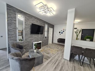 Vanzare apartament cu 2 camere, ultrafinisat, mobilat si utilat.