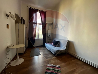 Apartament 1 camera inchiriere in bloc mixt Arad, Central