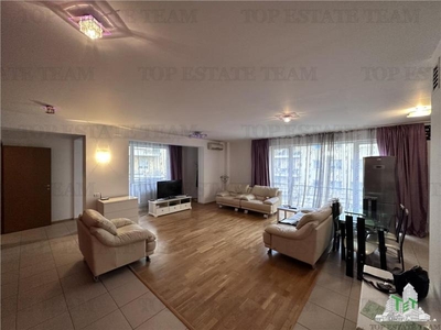 Apartament 3 camere de vanzare in zona Unirii