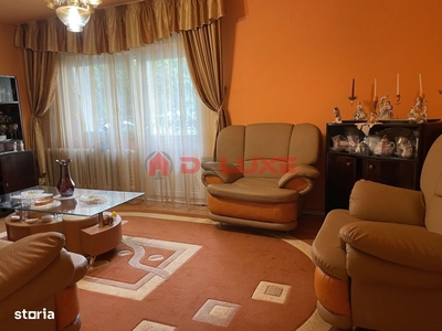 Apartament 3 camere-Independentei