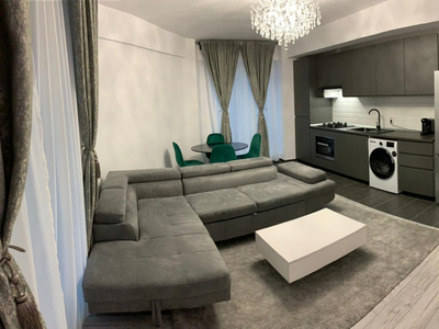 Apartament 3 camere, metrou Jiului