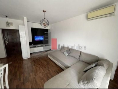 Apartament 3 camere Titan