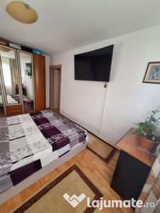 Apartament 4 camere Obregia,centrala proprie,boxa la subsol.