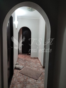 Apartament 4 camere zona Trapezului