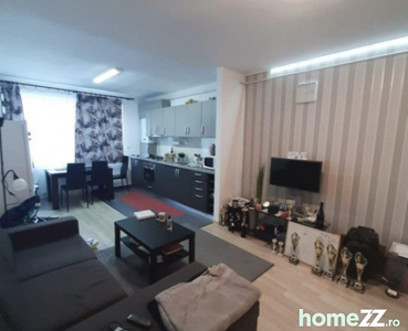 Apartament semidecomandat