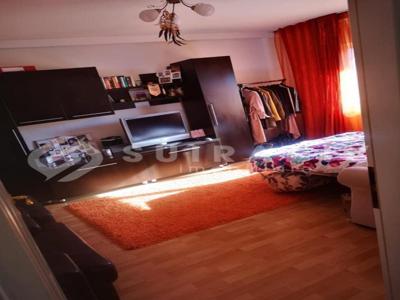 Apartament decomandat de inchiriat, cu 3 camere, in zona Centrala, Cluj Napoca S15158