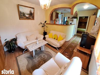 Casa 130 mp cu curte si gradina zona Calea Poplacii