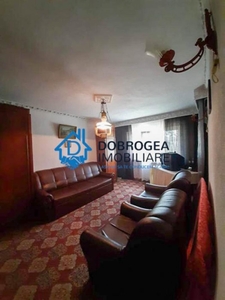 APARTAMENT 2 CAMERE DECOMANDAT, 52 MP.