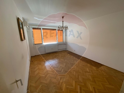 Apartament 2 camere vanzare in bloc de apartamente Bucuresti, Berceni