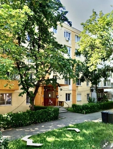 Apartament-85000 euro- 3 camere si garaj