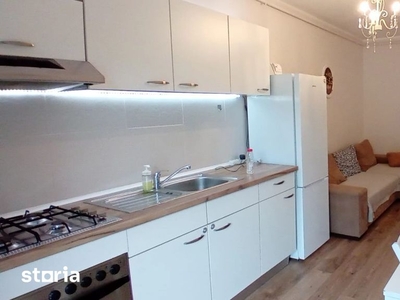 Apartament 4 camere decomandat suprafata totala de 84,25 mp zona Nord