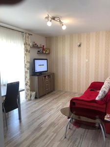 De inchiriat Apartament 1 dormitor, zona Centru ( Alba Mall ). Pret inchiriere: 250 Euro/luna.