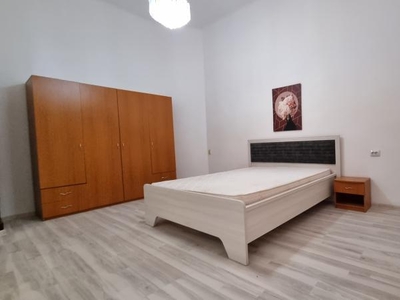 De inchiriat-Apartament 2 camere,ultracentral