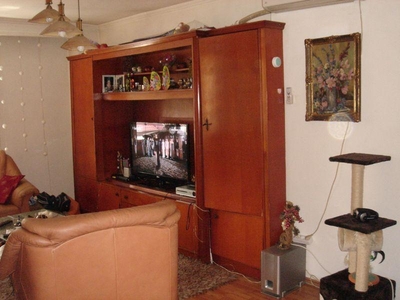 De Vanzare Apartament Cu 4 Camere - 44000 eur - Centru, Alba Iulia