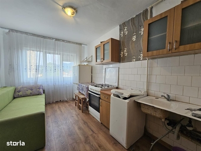 Apartament 3 camere, terasa 29 mp, situat in Floresti, zona Eroilor