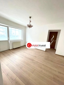 Exclusivitate Apartament renovat, 2 camere, etaj 1, Bulevardul Pietonal