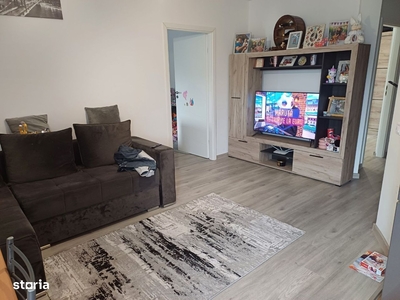 Apartament generos cu 3 camere, zona Metianu