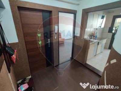 Apartament cu 3 camere de vanzare. Pret REDUS!