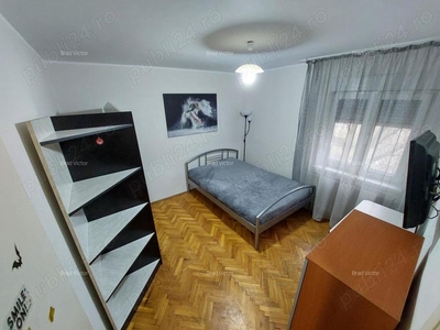 Apartament cu 2 camere decomandat în Complex Studenţesc