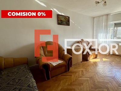 Apartament cu 3 camere decomandat si 2 bai de vanzare in zona Aradului