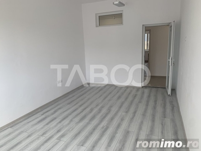 Birou 25 mp luminos etajul 2 renovat de inchiriat zona Garii Sibiu