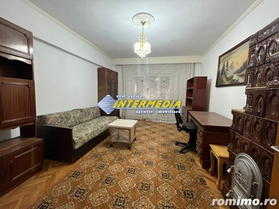 Apartament cu 3 camere 75 mp in Centru de inchiriat