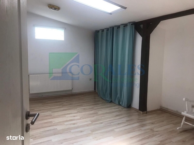 Apartament ultracentral în curte comună - IMOBIHOR