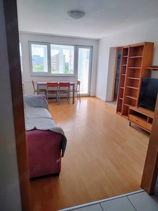 Inchiriez apartament 3 camere, Favorit, mobilat, utilat, et. 7 din 10, termen lung