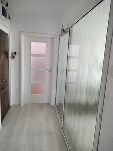 Inchiriez apartament cu 3 camere Vasile aaron