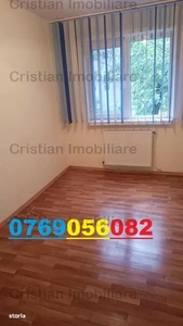 Garsoniera renovata, etaj intermediar, Astra, Brasov